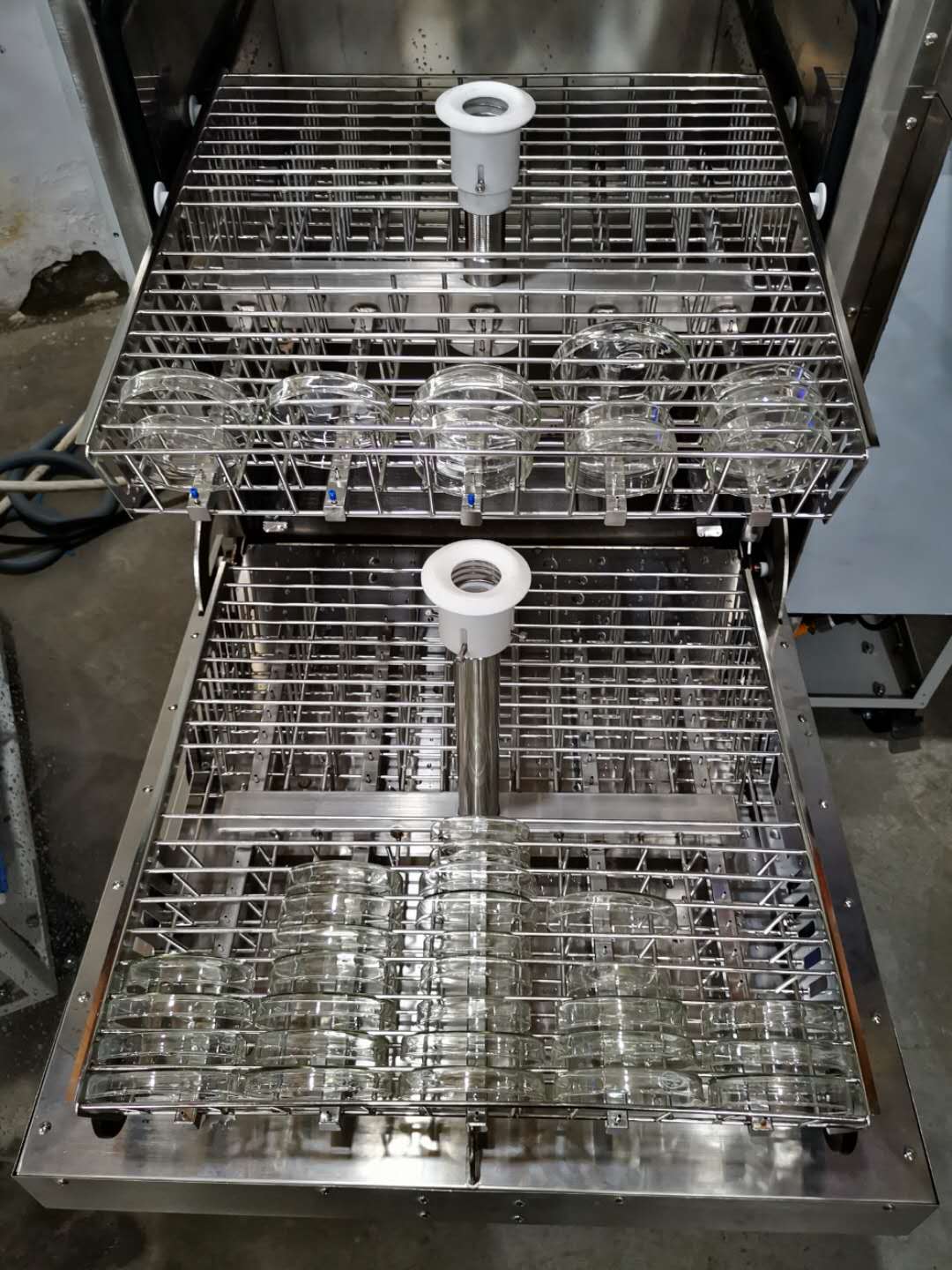 杜伯特洗瓶機：實驗室培養皿高效清洗解決方案